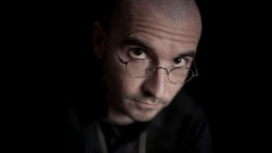 Dr. Mark Benecke
