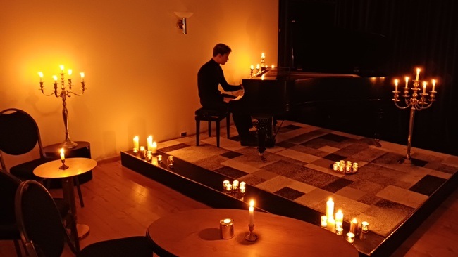 Piano & Wein – ein Abend im Studio Nordpark