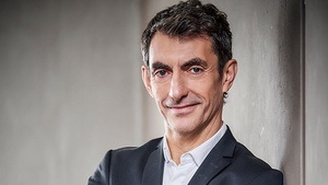 Knacki Deuser - "Nicht jammern - Lächeln!"