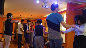 Salsa for Beginners mit Sergio