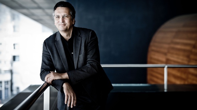 "Oh to Believe in Another World" - Ein Film von William Kentridge zu Schostakowitschs 10. Sinfonie mit Michael Sanderling