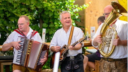 HAUS- & HOFFEST 2026 | WEINGUT ZAIß | STUTTGART-OBERTÜRKHEIM