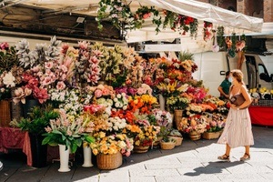 Großer Blumen- & Gartenmarkt