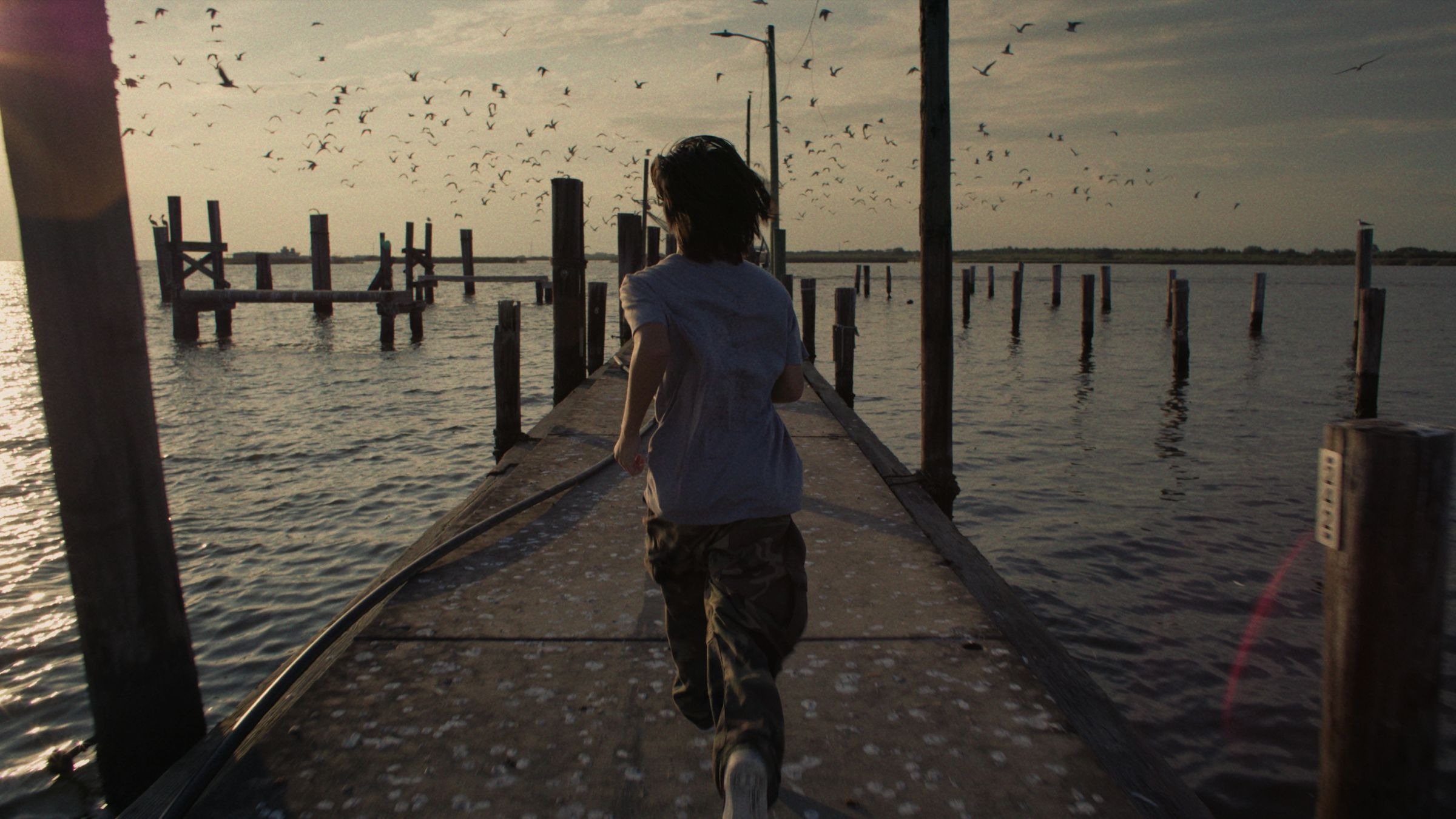 Tuấn Andrew Nguyễn, ‚The Unburied Sounds of a Troubled Horizon‘ (2022)