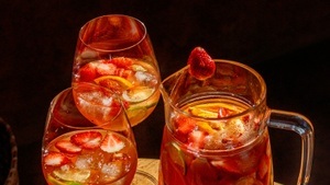 Inselparty mit hausgemachter Sangria