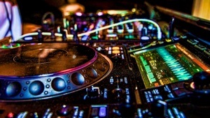 THE OFFICIAL KIESGRUBE AFTERHOUR X SUNDAY SESSION - PART IV