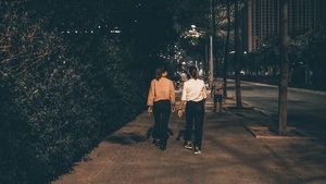 Walk & Yap