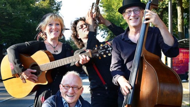 Gefühlsverfranzung - Frau Neumann und die Herrlichkeit