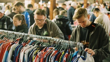 Vintage Trikot Pop-up-Event in der KÖ Galerie
