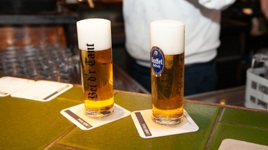 Noh d’r Kirch bei d'r Tant