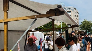 Langschläfer Flohmarkt Winterfeldtplatz