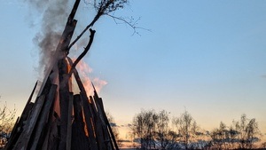 Jahreszeitenfeuer - Großes Feuer im Schlosspark Freudenberg
