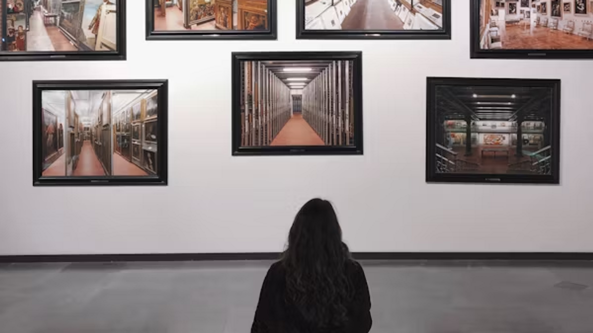 Der Mensch im Raum – Linien, Flächen und Strukturen