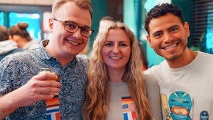 Expats & Locals | Wöchentliche Donnerstags Treffen | Social Melting Pot