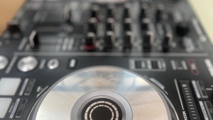 DJ WORKSHOP FÜR PÄNZ (ca.10 -16 Jahren) mit DJ CEM / Max. 6 Teilnehmer*innen!