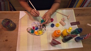 Daruma Otoshi: Wir fertigen ein japanisches Geschicklichkeitsspiel an