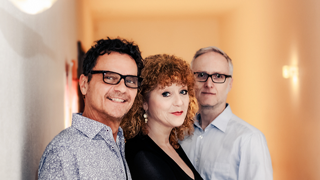 Lydie Auvray Trio: Salut! Et Merci - Abschiedstournée