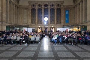 DOK Leipzig Pop-up-Kino: „Lichter der Straße“