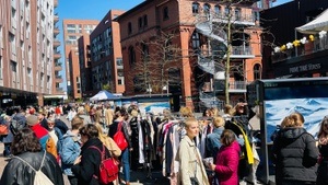 Langschläfer Flohmarkt Überseeboulevard