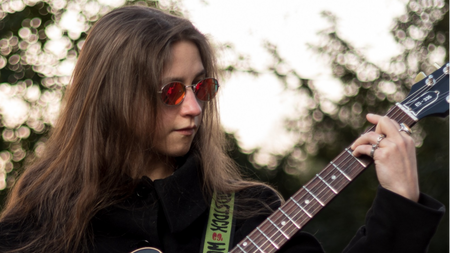 Singer/Songwriter Night mit Alina Dalsegno