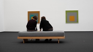 Mehrsprachige Führung für Erwachsene in Deutsch und Farsi "Kunst und Leben von Josef Albers"