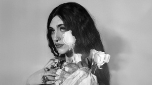 Sierra Ferrell - Heavy Petal Tour