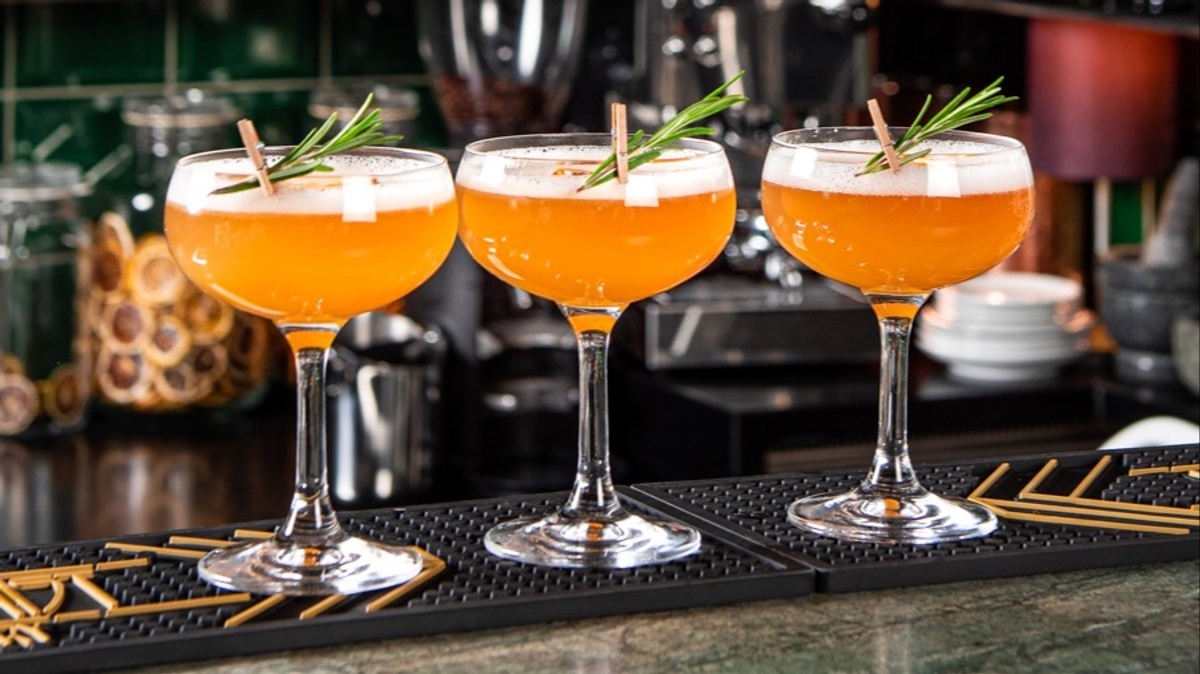 Curtain Call Bar