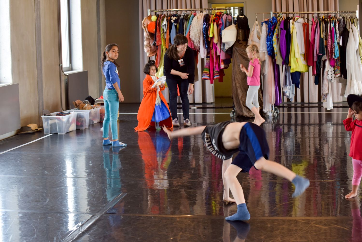 20 Jahre Radialsystem: Tanz- und Malworkshop von Sasha Waltz & Guests