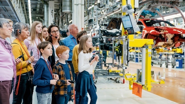 Porsche Experience Center Leipzig, Werksführung Familie