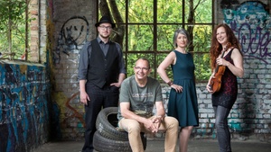 CARA - Irish & Celtic Folk at its best