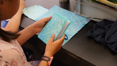 Bookbinding workshop in English with Friederike Dolinschek: Fiber, Fold and Flyleaf