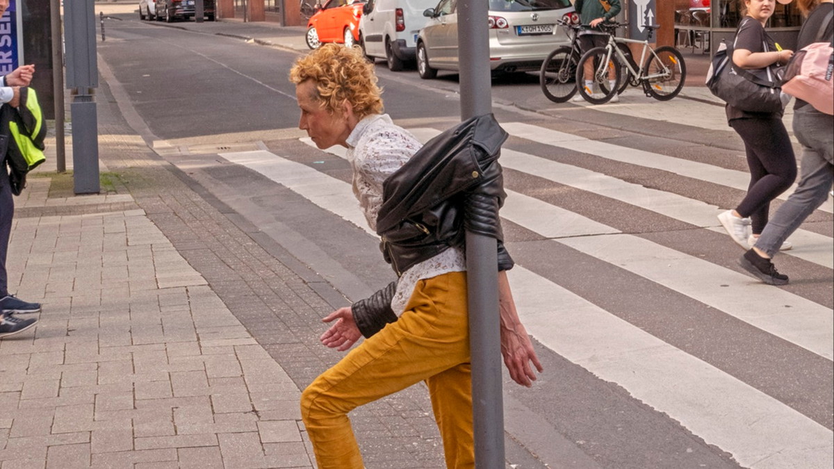 Titelbild der Veranstaltung Dressing the city and my head is a shirt