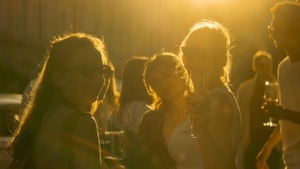 Wine & Food Walking Tour GLOCKENBACH! | Munich Wine Rebels