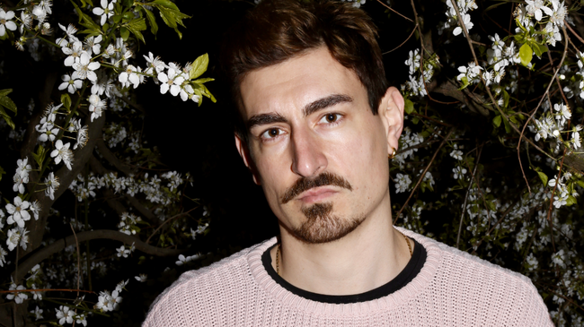 Super einsam — eine inszenierte Lesung mit Anton Weil