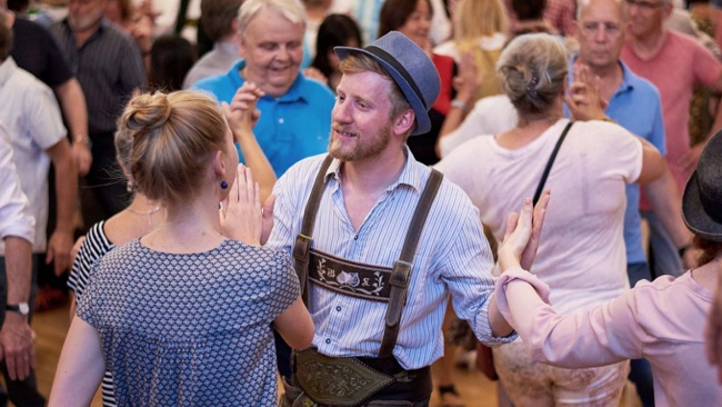 Tanzworkshop "Münchner Francaise" zum Kocherlball