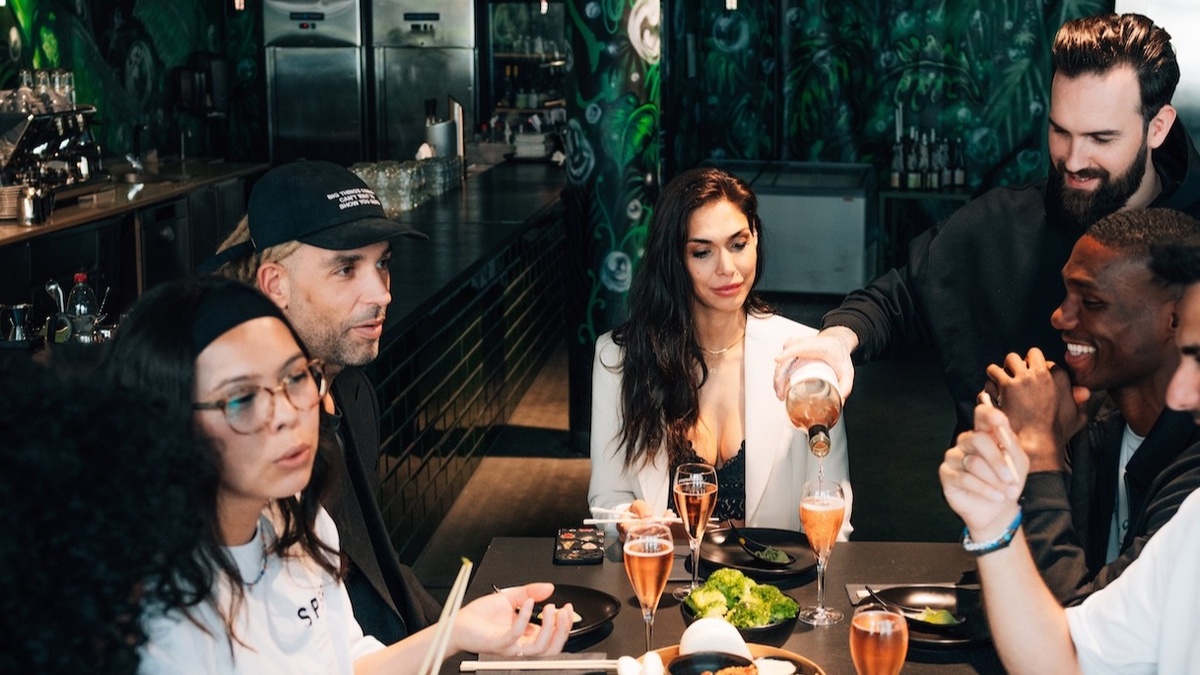 Bottomless Lunch "so viel Schaumwein, wie du trinken kannst"