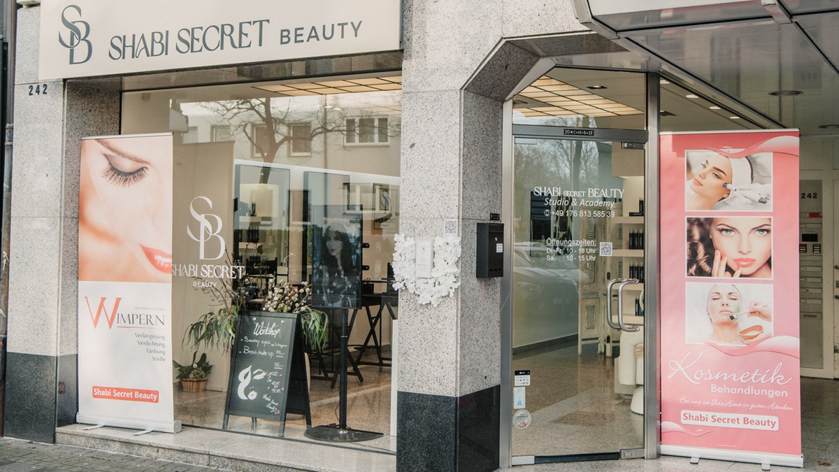 WORKSHOP: Brow Perfection: Der ultimative Augenbrauen-Workshop