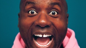 DAVE DAVIS - "KONFETTI FÜR ALLE!“ - Ein Aufstand in Farbe - Cologne Comedy Festival