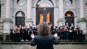 HGB Chor: Sommerkonzert im Lichthof