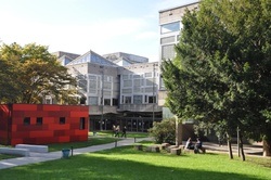 Universitäts- und Stadtbibliothek