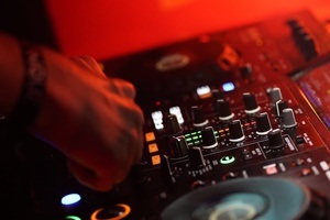 Dstrct One
