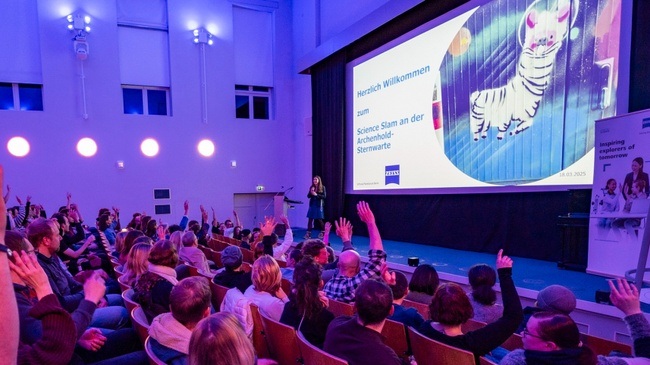 Science Slam im Einstein-Saal