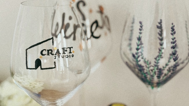 Sip & Style - Weinglas bemalen