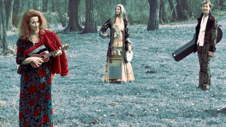Das Hippie KammerOrchester:  „Come together“ and imagine „Peace and Love“!