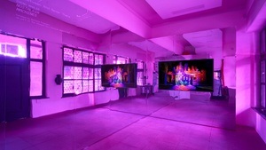 In Between And Never There | Finissage & Guided Tour