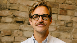 "Was ich gern früher über das Vatersein gewusst hätte": Buchpremiere mit Sebastian Tigges und Peter Wittkamp!