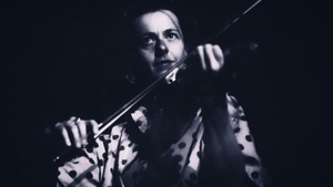 Klangformator FEAT FABIANA STRIFFLER