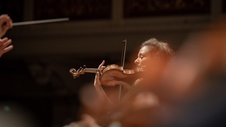 Rundfunk-Sinfonieorchester Berlin: Jonathan Nott dirigiert Elgar und Tschaikowsky