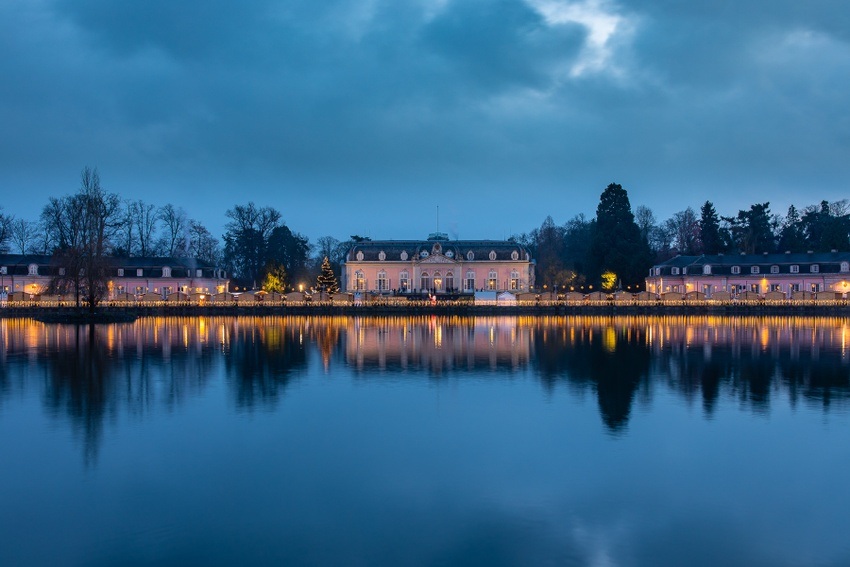 WEIHNACHTSMARKT SCHLOSS BENRATH 2023