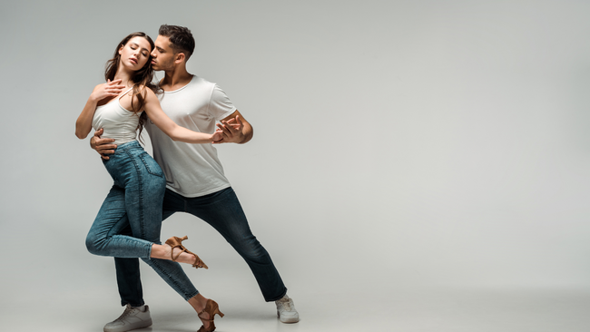 Workshop & Social Night für Paare & Alleinstehende,  Tanzen verbindet